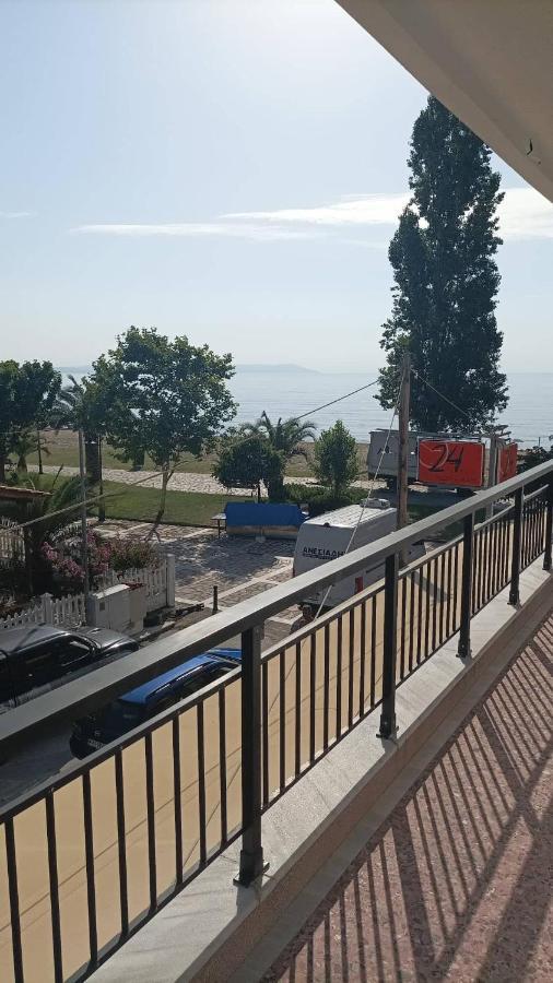 Appartamento Kleanthis Blue Vrasná Esterno foto