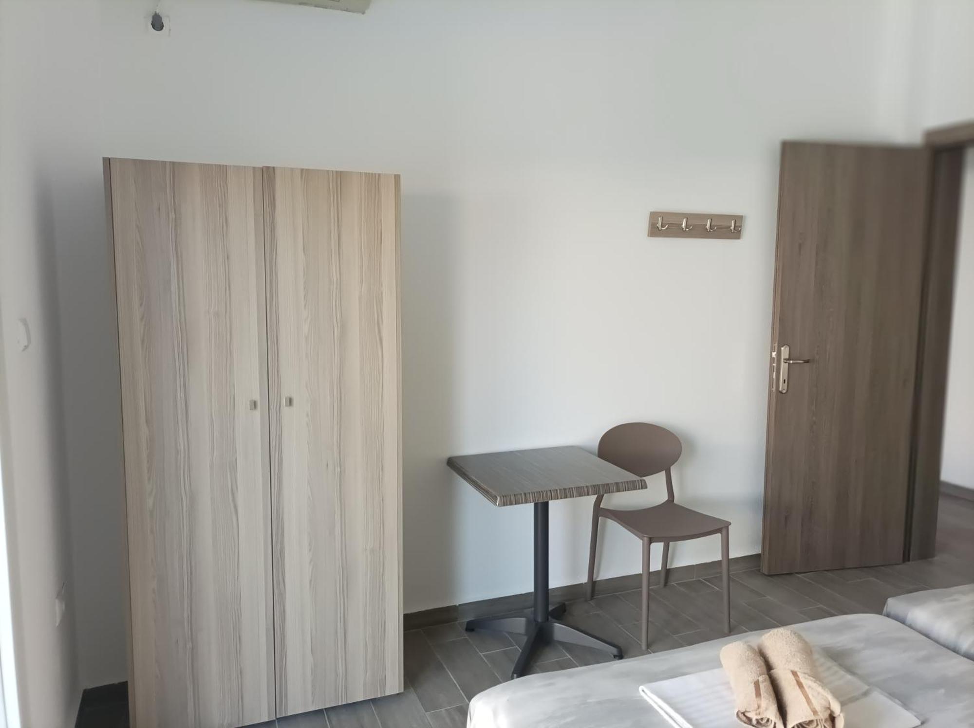 Appartamento Kleanthis Blue Vrasná Esterno foto