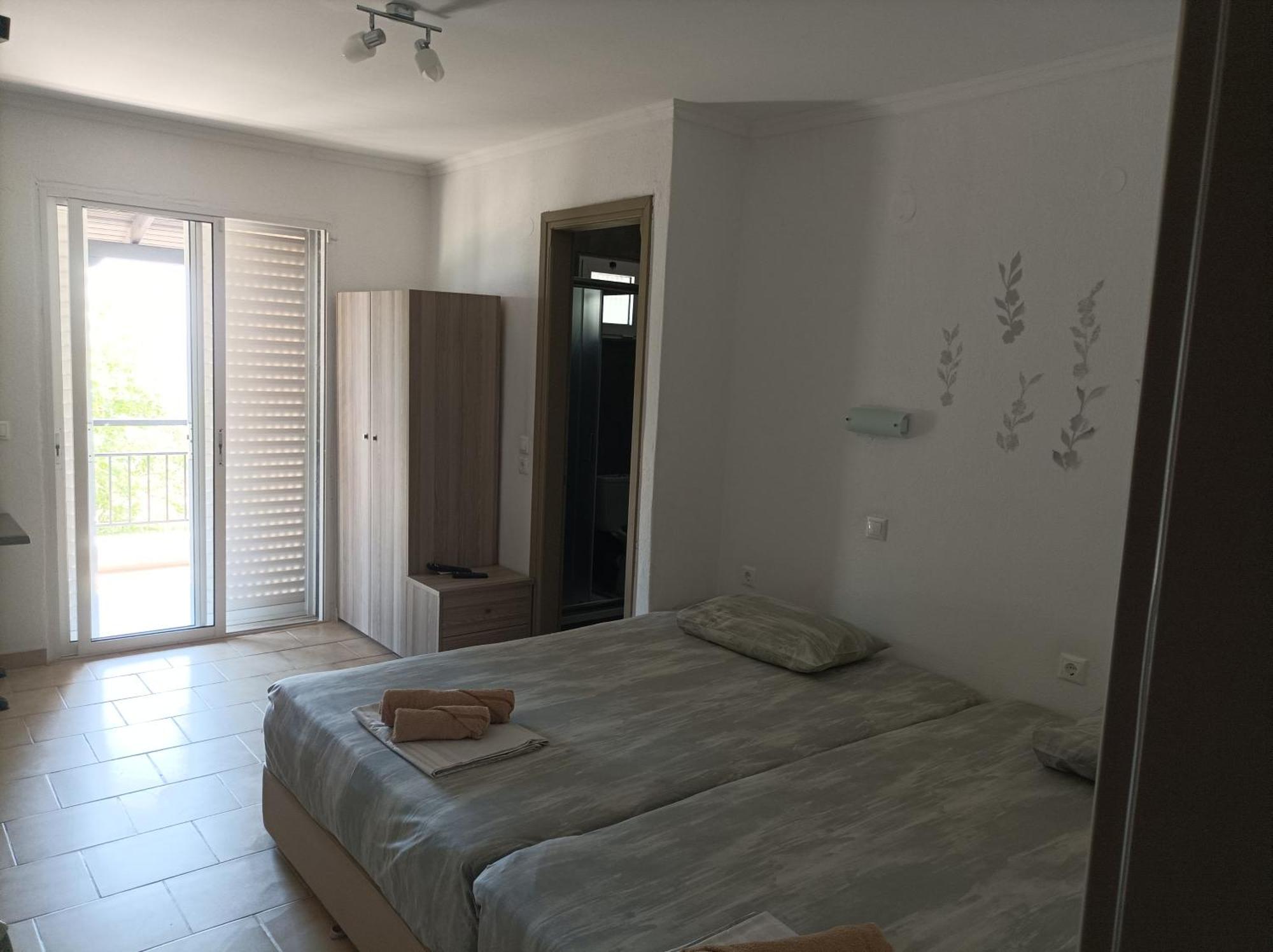 Appartamento Kleanthis Blue Vrasná Esterno foto
