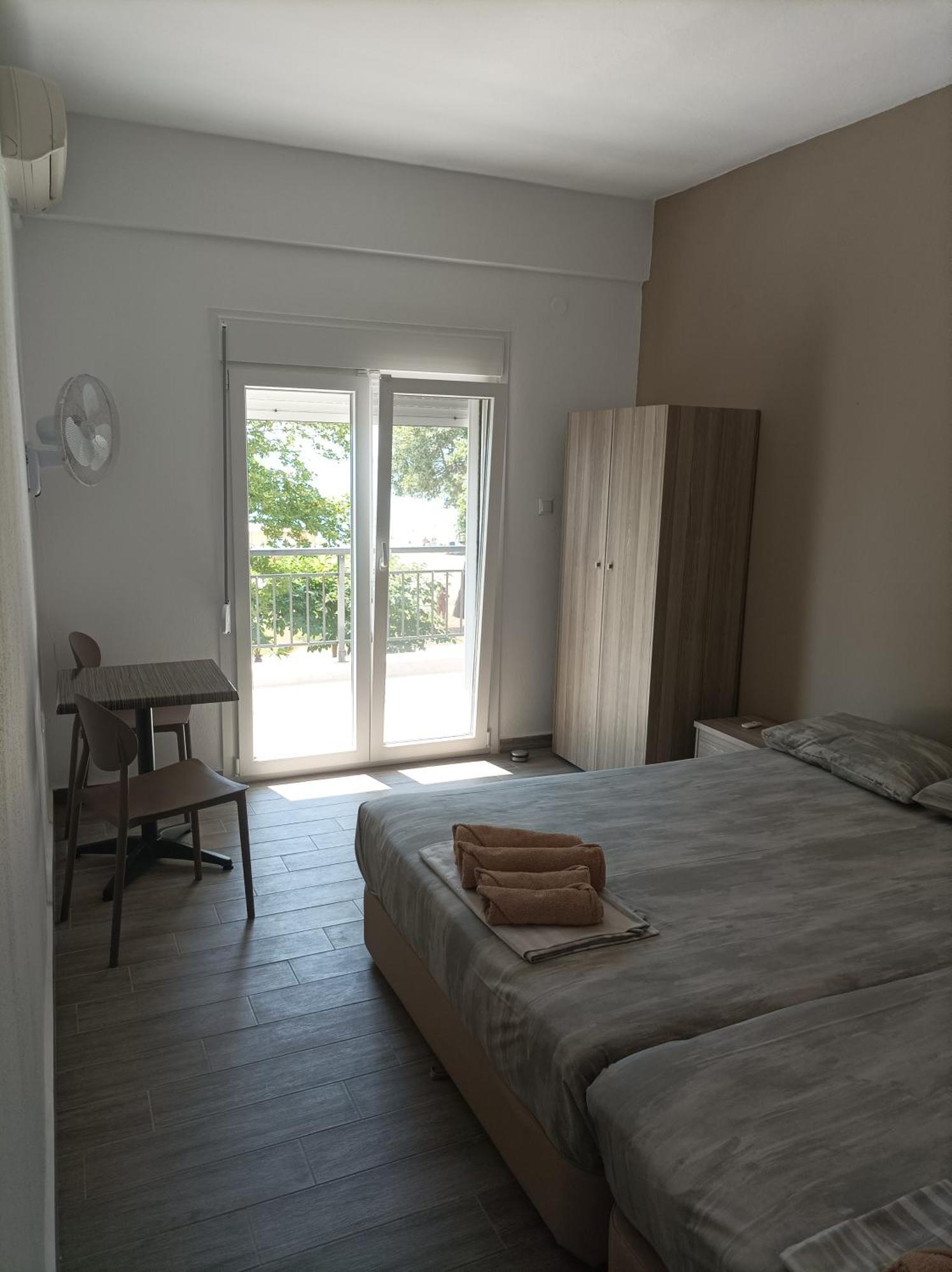 Appartamento Kleanthis Blue Vrasná Esterno foto